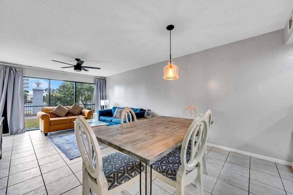 Edgewater Golf Villa 3204