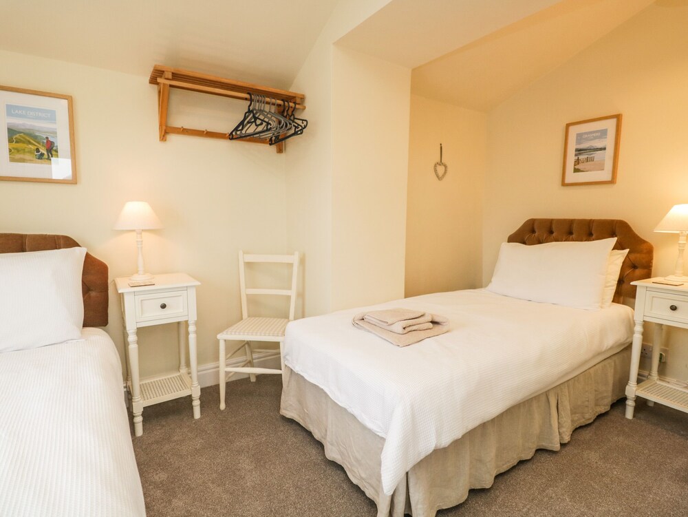 Kendal Vacations - The Orchard - Property Image 8