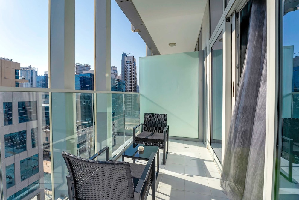 Chic Studio in Business Bay Near Burj Khalifa
