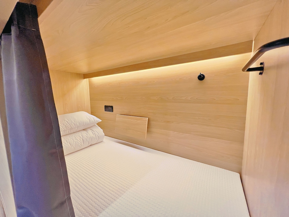 Snowball Hostel