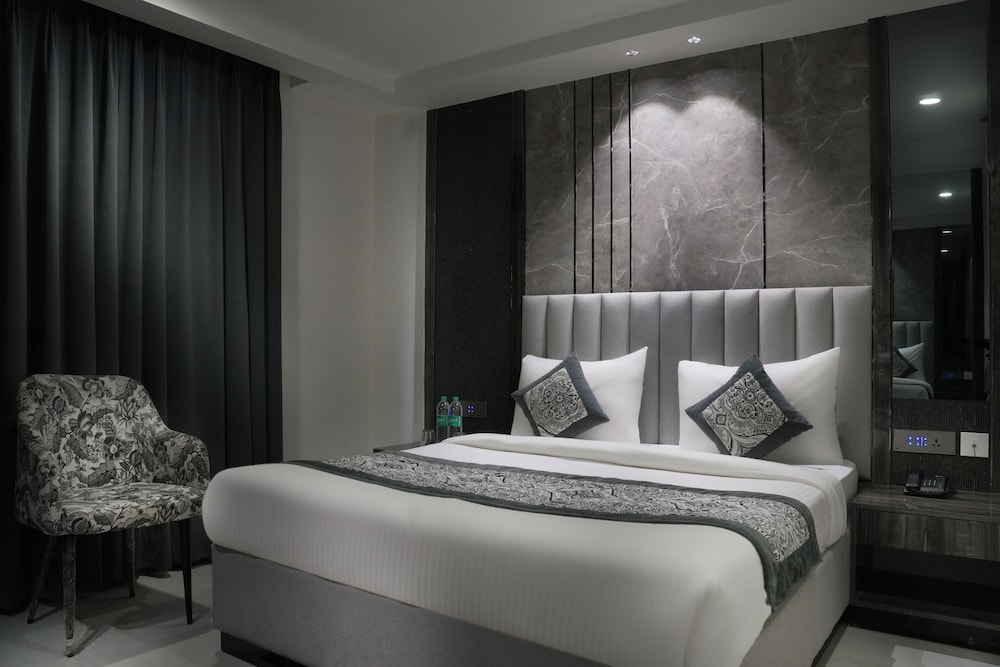 Hotel Mountain Bliss new delhi