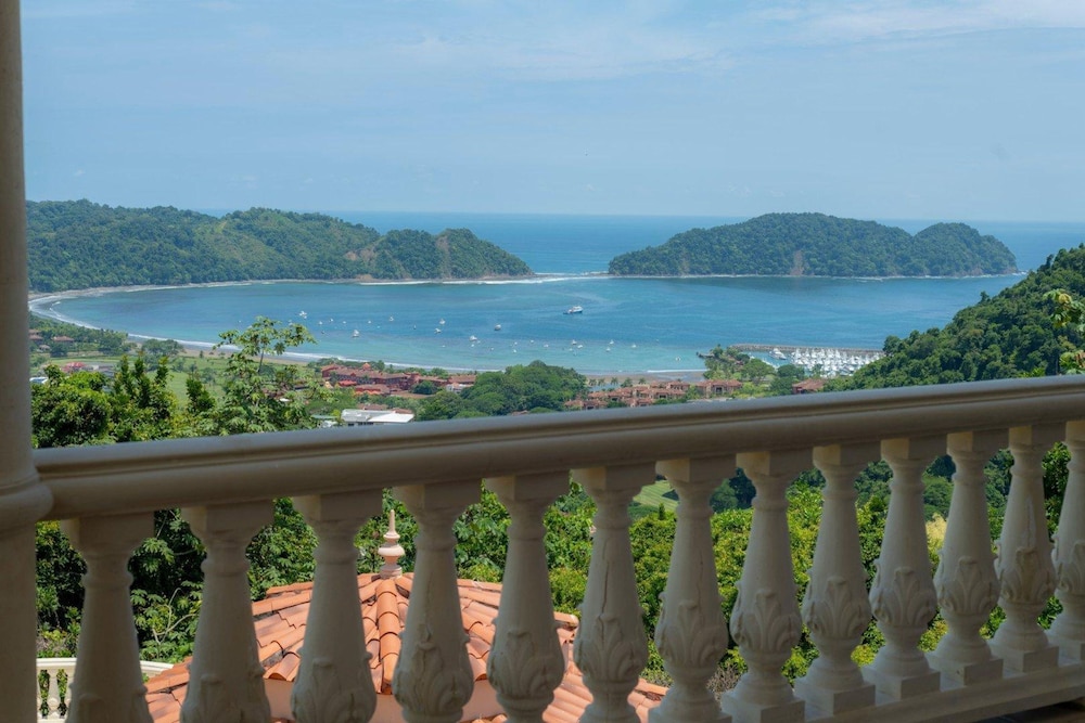 - Casa Garmus - 10 bdr Ocean View