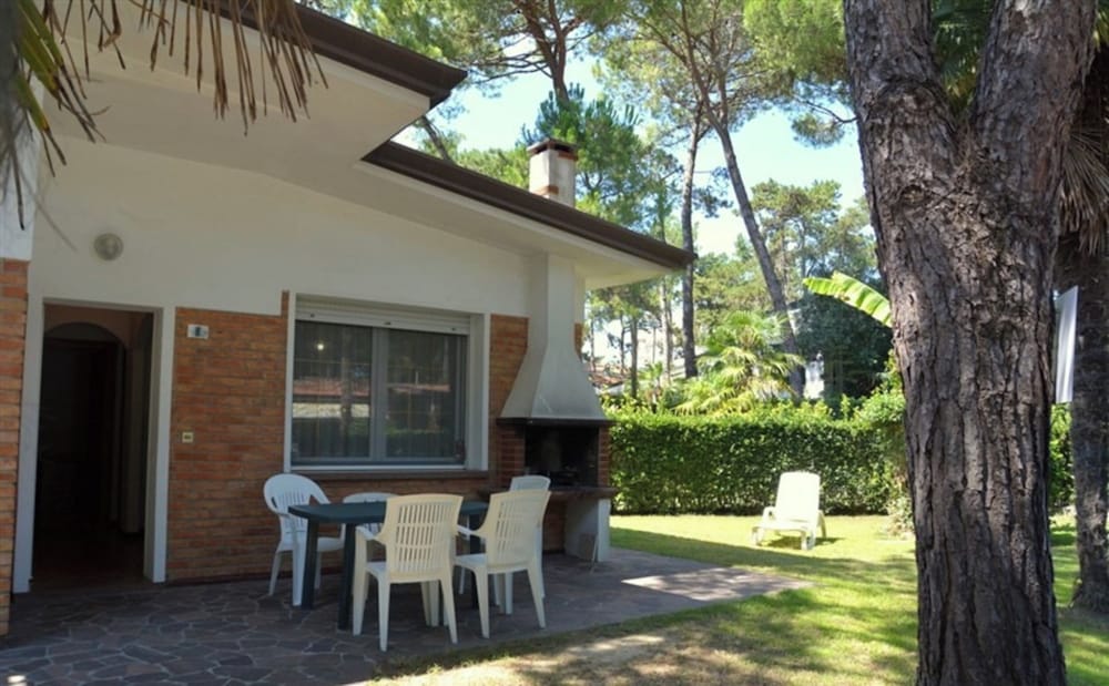 Lovely Duplex for 5 Guests in Peaceful Lignano Riviera