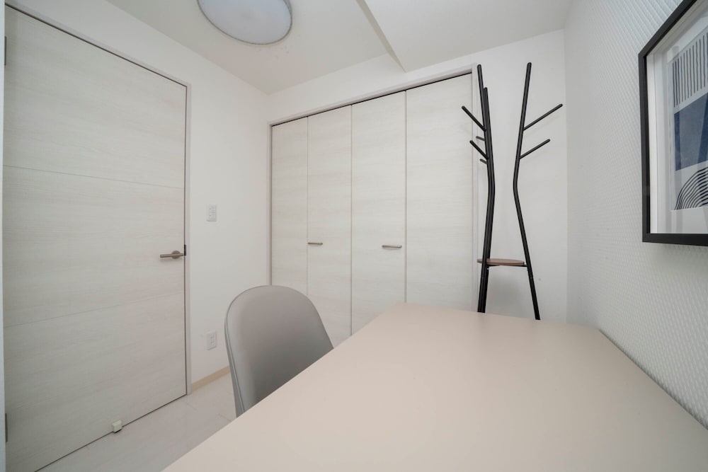 HILLSGARDEN 405