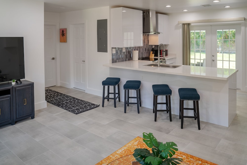 Spacious 3BR Home 2 Baths Amazing Pool Area