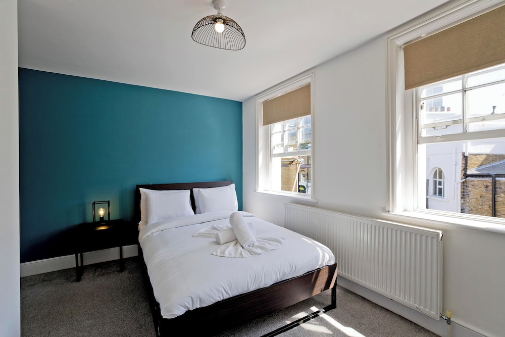 Imperial Horseferry Road Apartment