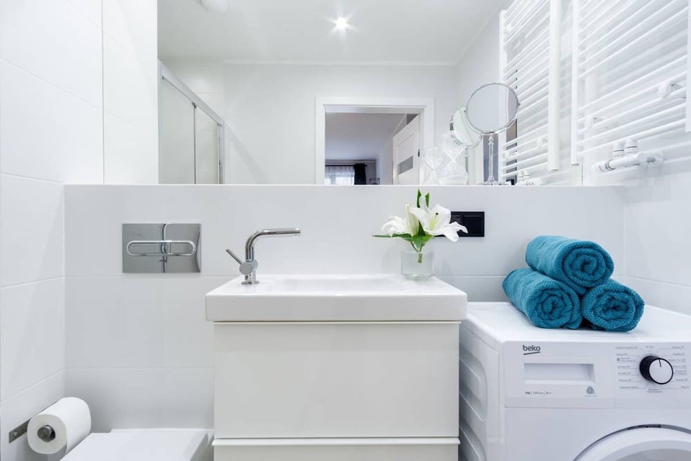 Modern Apartment Close to the Old Town view 5