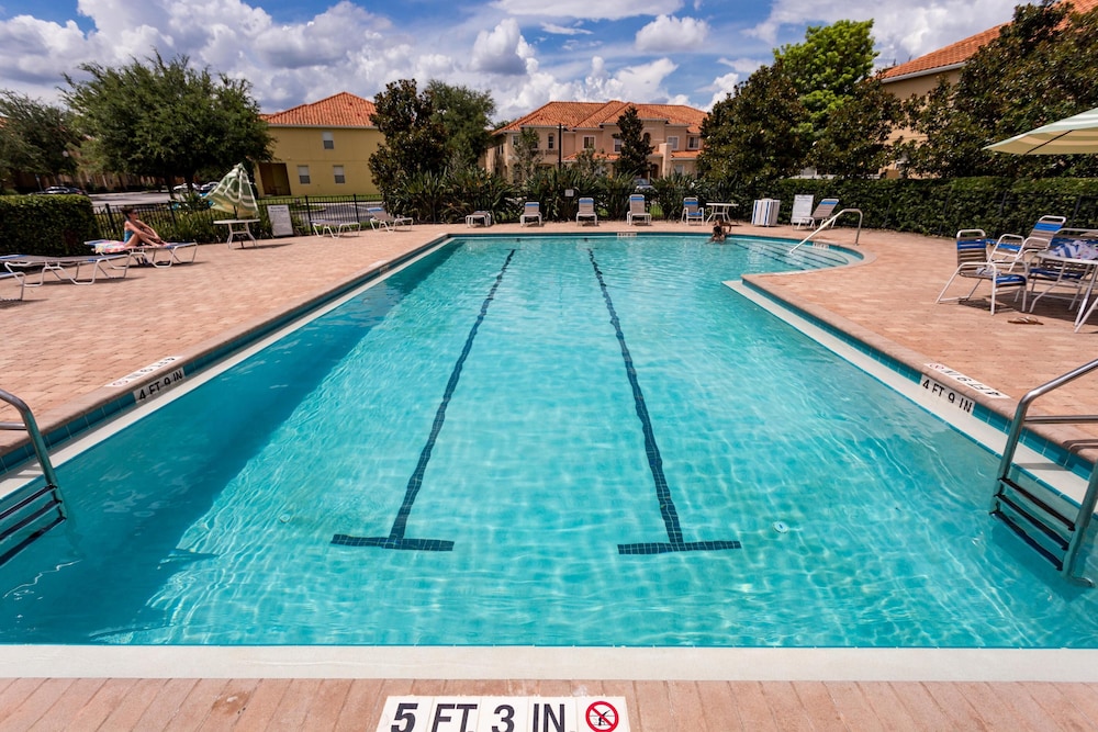 Orlando and Kissimmee Town homes by MyOrlandoStay