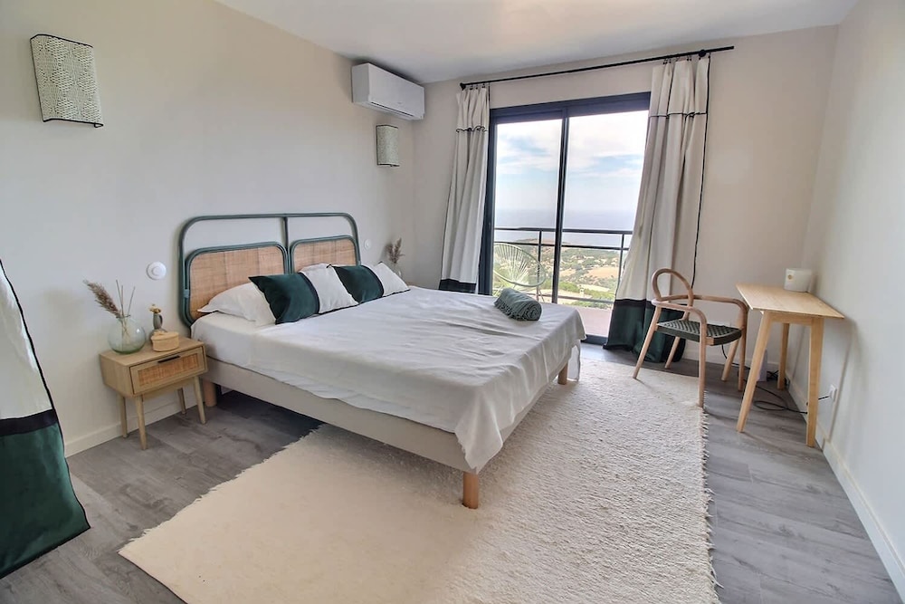 Villa in the Maquis Sea View Pool