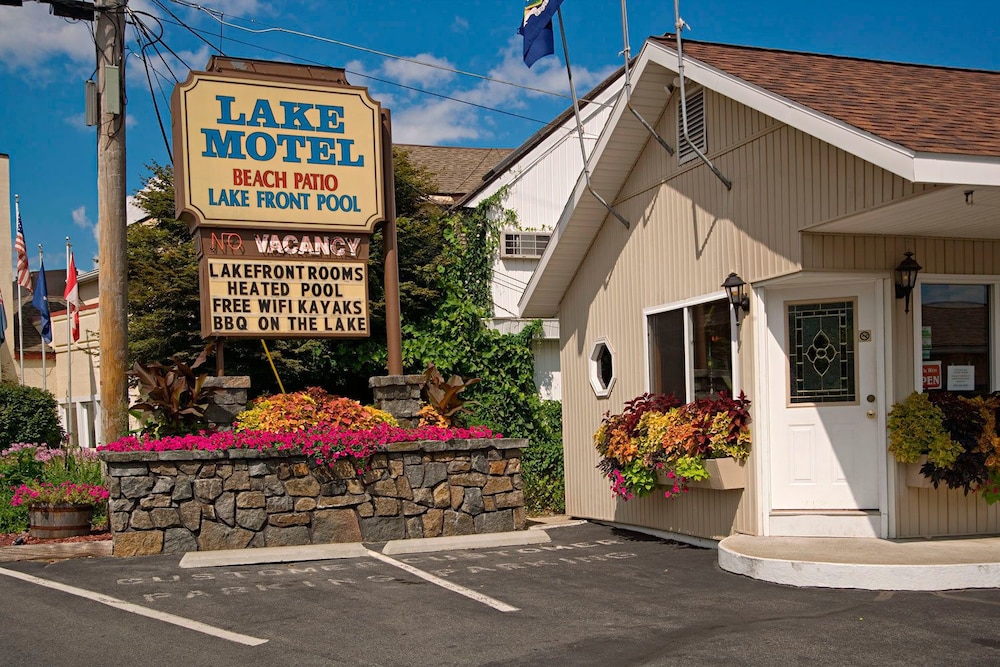 Hotel The Lake Motel - Image 1