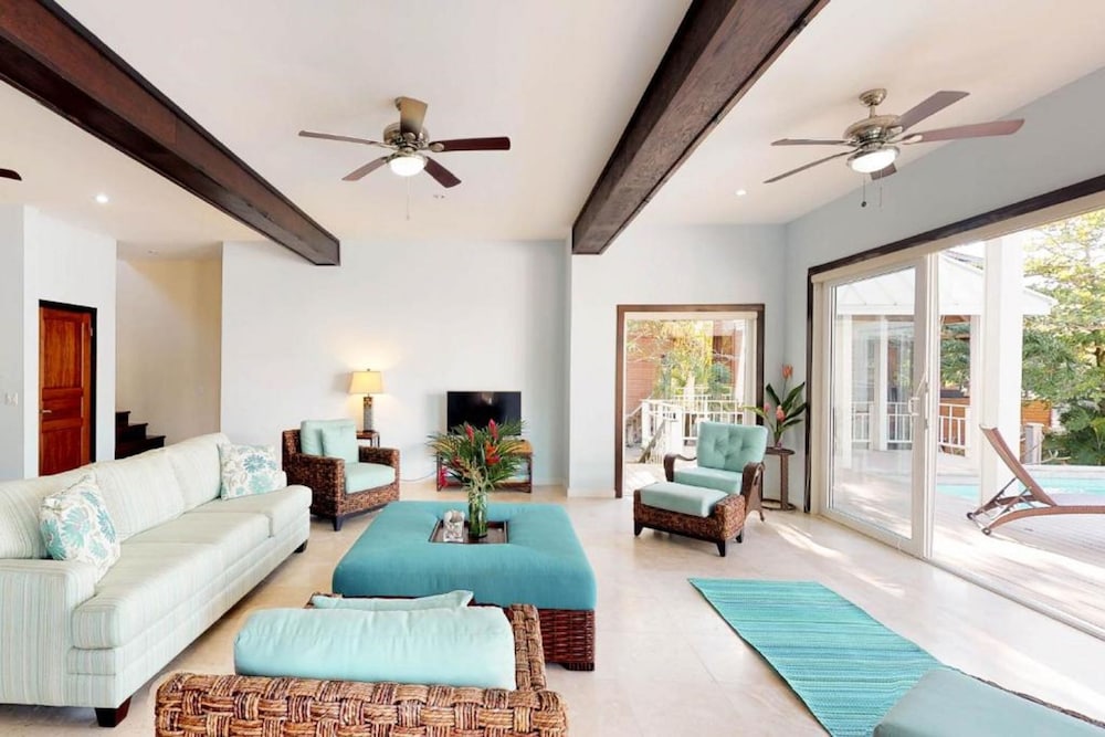 Laru Beya Palmetto Bay