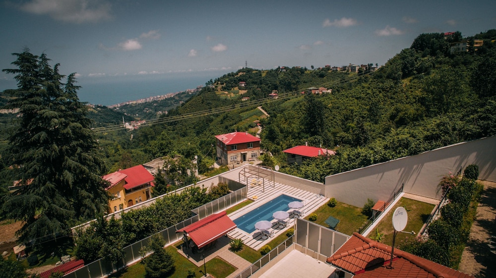 Blue & Green Villa Gursoy