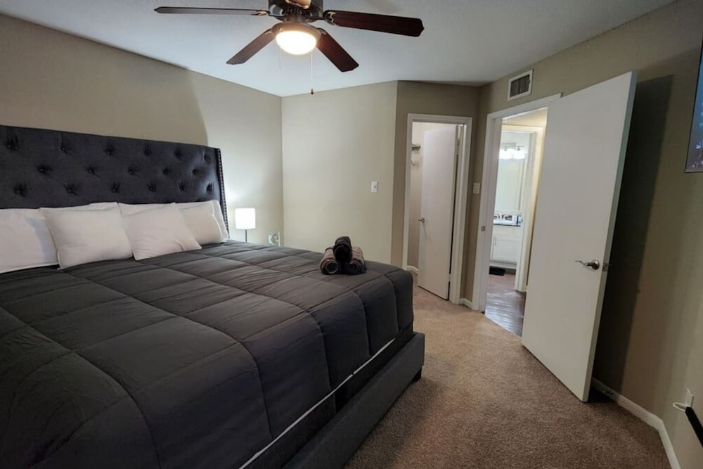 Medical Center 2BR With Resort Amenities