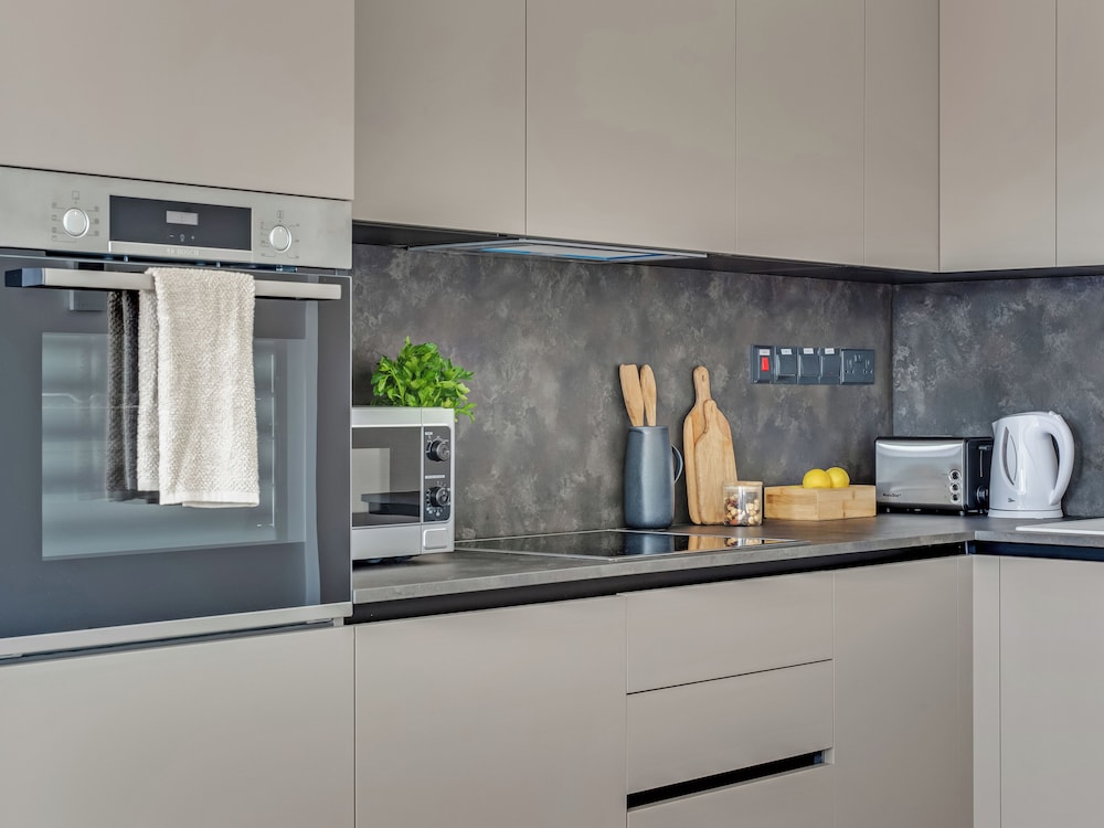 Sanders Crystal 2 Limassol