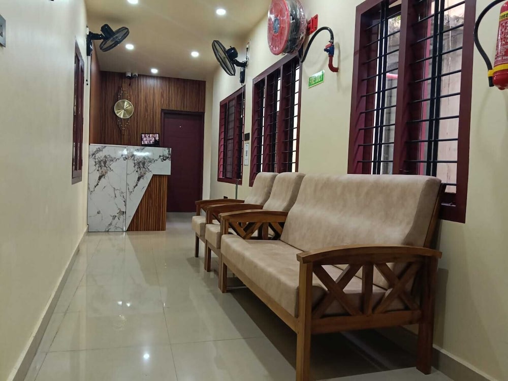 SJ HOMES