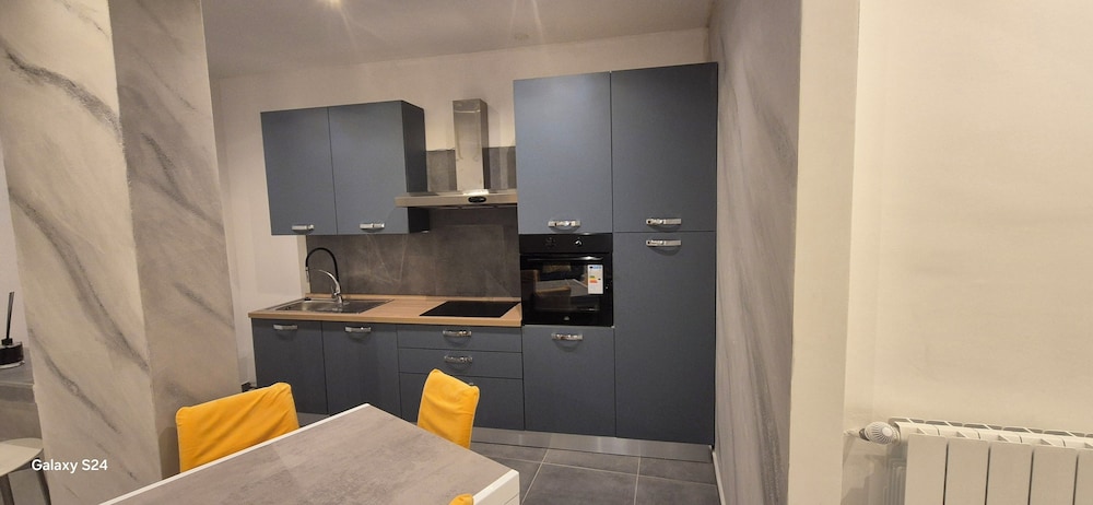 B & B Malì