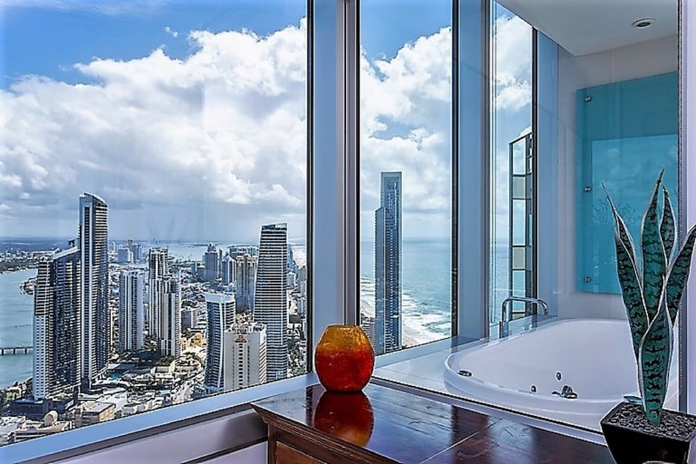 Surfers Paradise Vacations - Holidays Gold Coast - Property Image 3