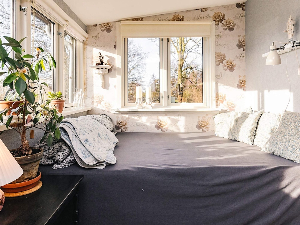 Beautiful Cottage Near the Beach