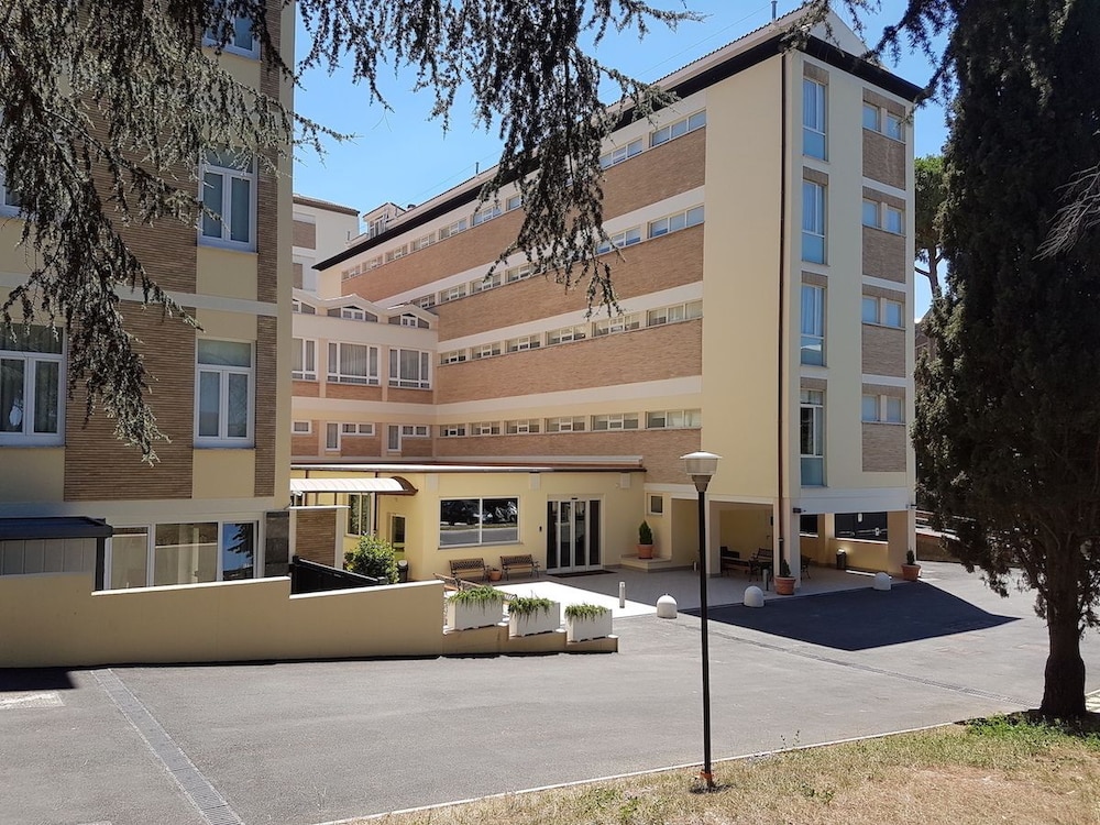 Vatican Area - Hotel Holiday Rooms