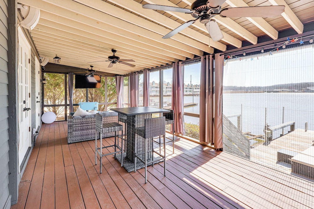 Lake Access & Boat Dock: Getaway in Dadeville!