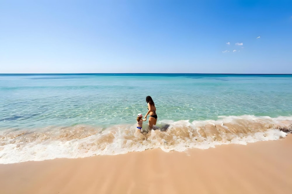 Sunshine Escape Villa In Porto Cesareo