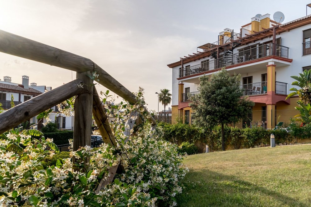 Apartamentos Costaluz Costa Esuri