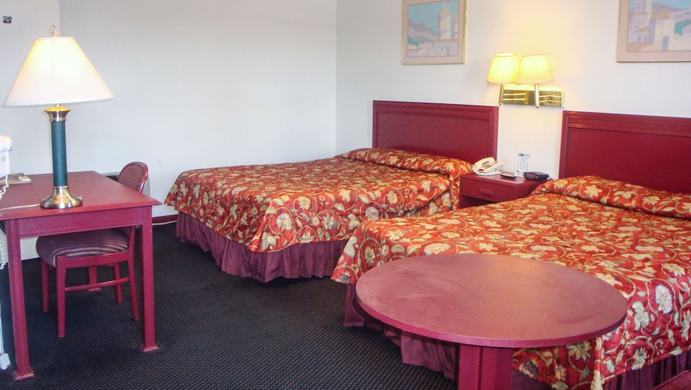 Junction City Vacations - Budget Host Golden Wheat Motel - Property Image 23