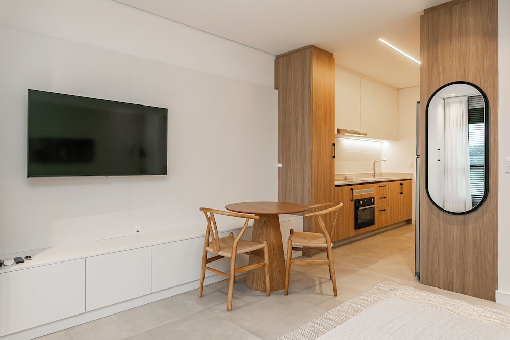First Residencial Multifuncional by Viva - Conforto e Fácil Acesso às Melhores Praias de Floripa