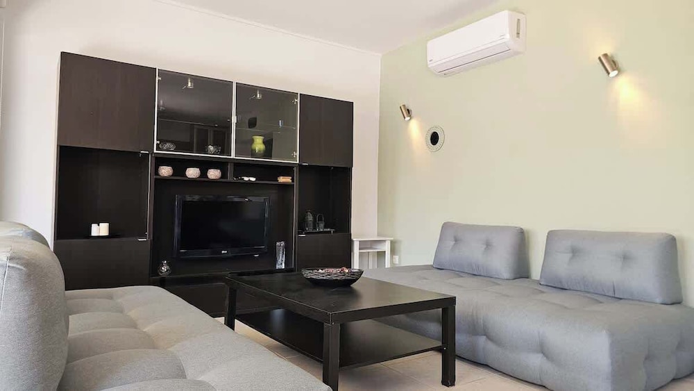 Casa Elysia 1BR with Beach & Pool