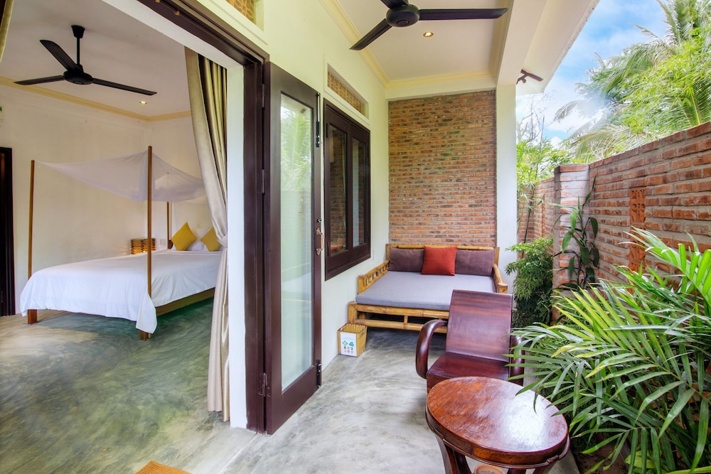 Blue Beach Village Homestay