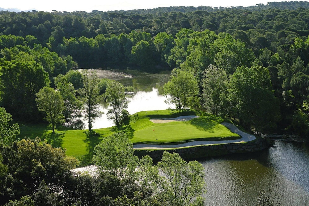 Apartment in La Motte With Golf Course