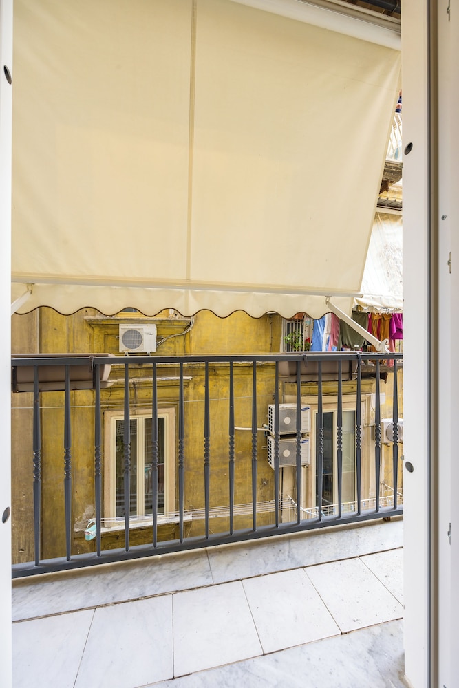 Toledo Warm Renovated Studio