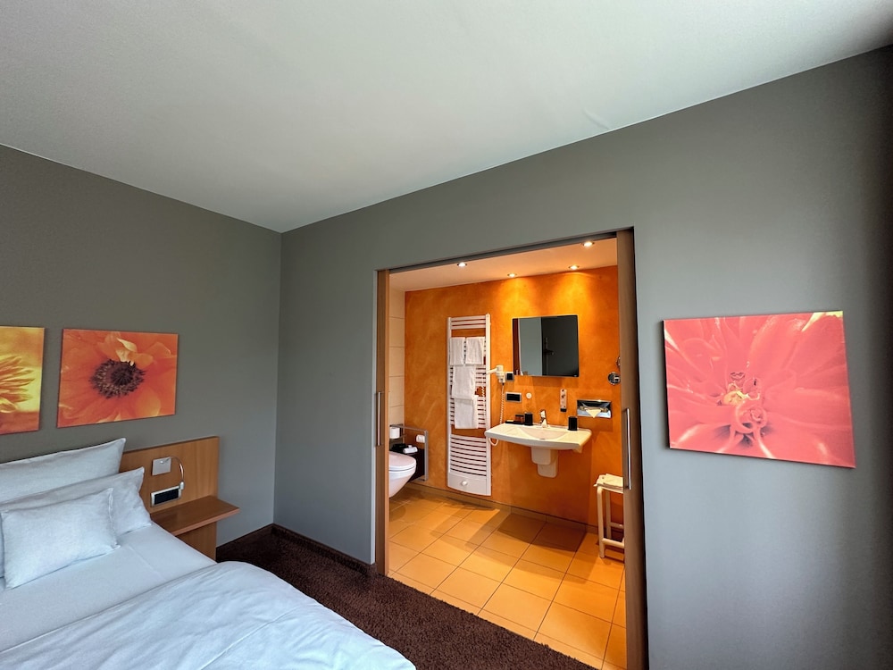 Neu-Isenburg Vacations - Hotel Restaurant Wessinger - Property Image 30