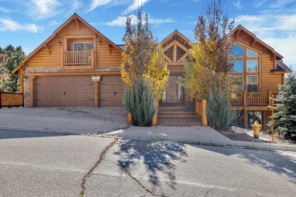 Golden OAK LOG Cabin #2206