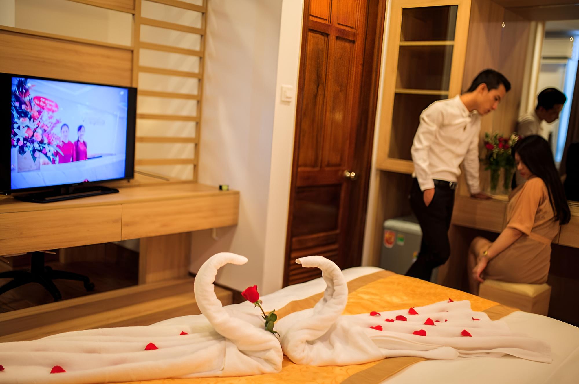 Cherry Hotel Hue