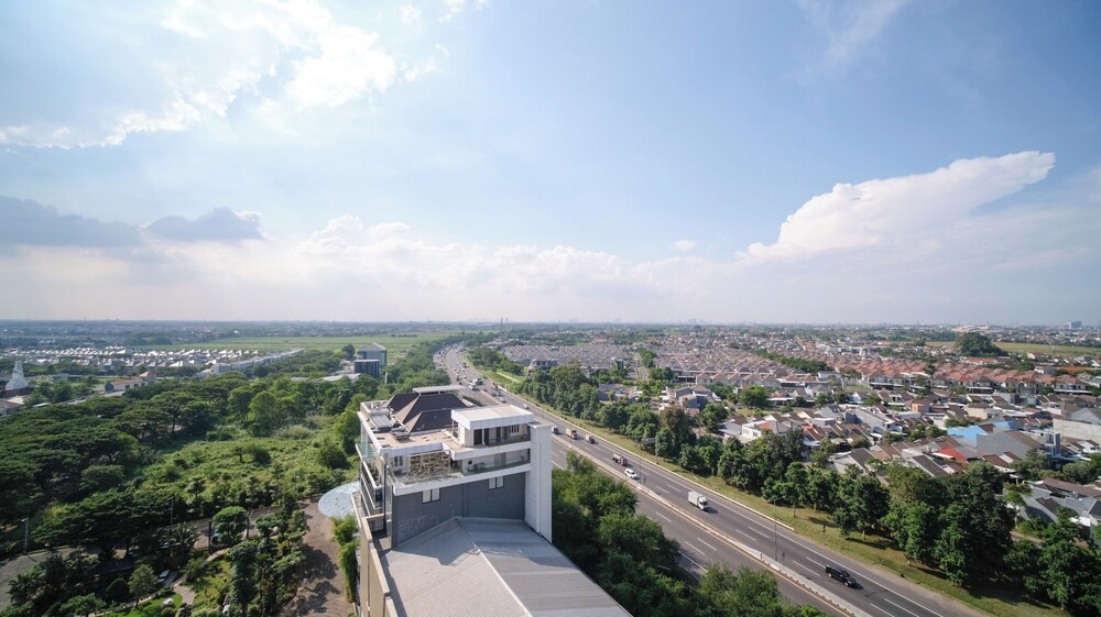 Best Price And Homey 1Br At Tamansari Prospero Apartment view 4