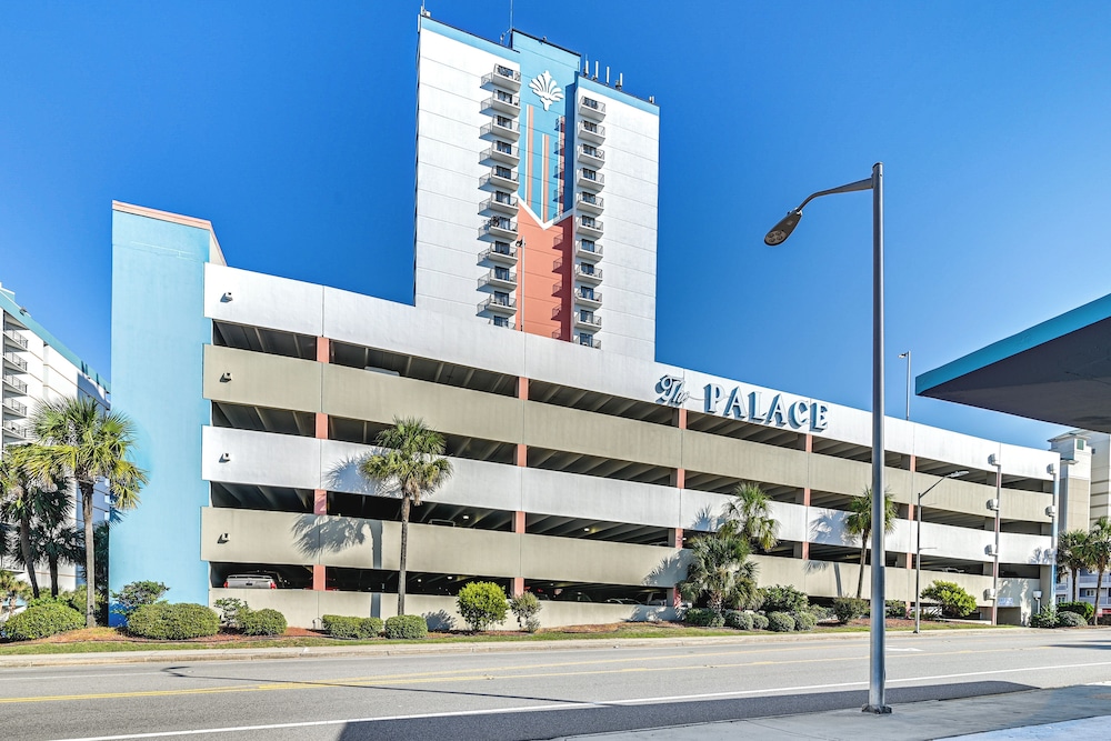 Steps to Myrtle Beach: Condo w/ Resort Amenities