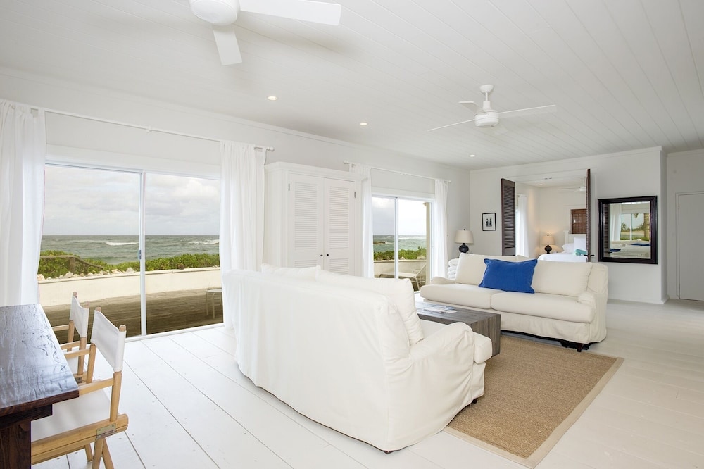 Med Point 1 Bedroom Home - Property Image 27