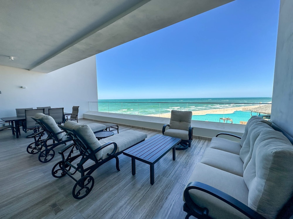 2BR Iconic Oceanfront Escape