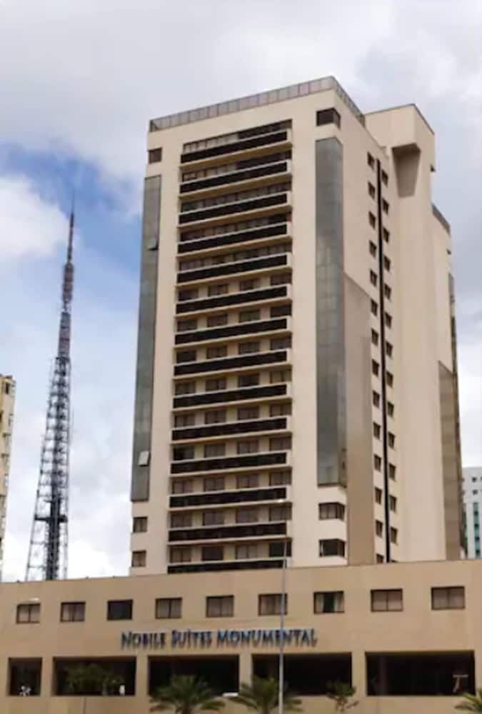 Hotel Nobile Suites Monumental - Image 1