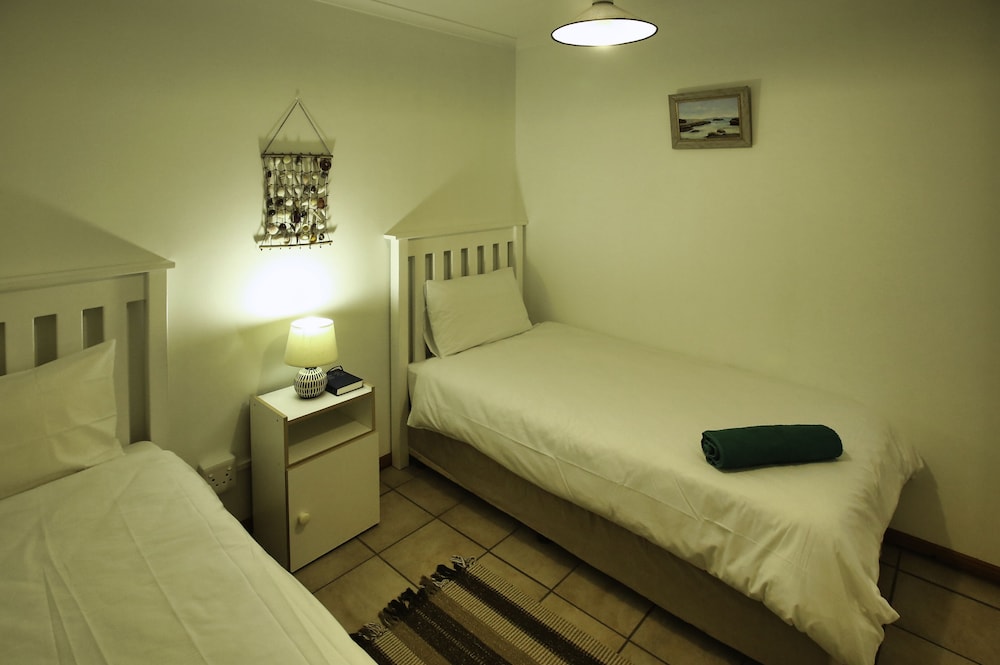 Top Deck Langebaan 6-sleeper view 3