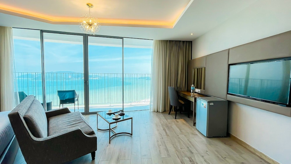 Panorama Luxury Sea View Apartment