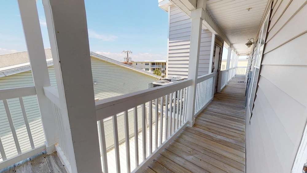 South Beach Ocean E by Tybee Vacation Rentals