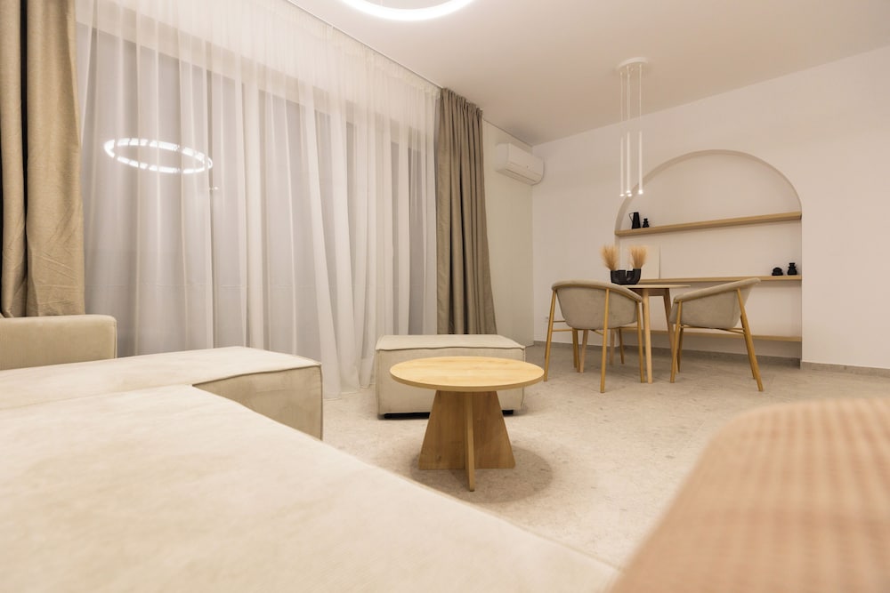 Royalton Suites