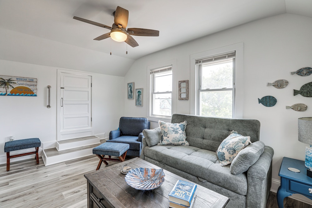 Stroll to Ocean Grove Boardwalk & Beach: Sleek Apt