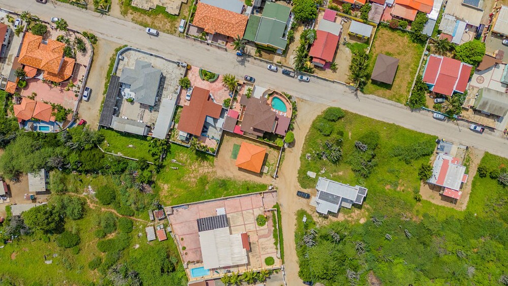 Cozy Tranquil 3BR 2BA Home w Private Pool Patio