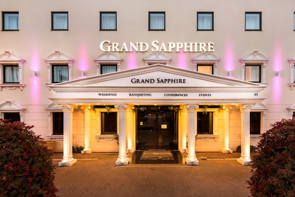 Croydon Vacations - Grand Sapphire Hotel  Banqueting - Property Image 16
