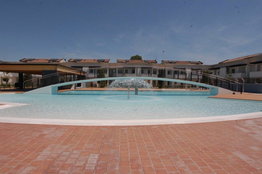 Homely Apartment With Swimming Pool in a Village