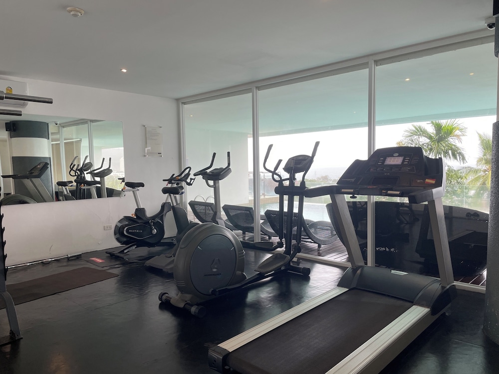 B11 Sunset Plaza Partial Seaview 1 Bedroom 1 Bathroom With Large Jaguzzi