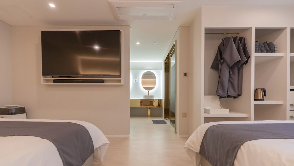 SeoMyeon Denvasta Central Hotel 29